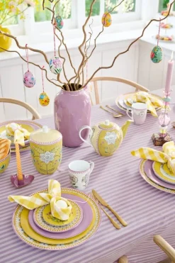 Lily & Lotus Petit four fad