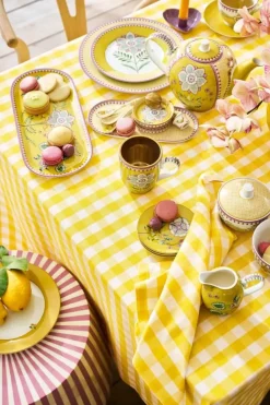Lily & Lotus Petit four fad