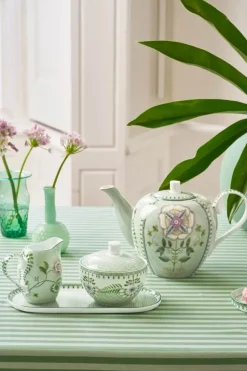 Lily & Lotus Kande